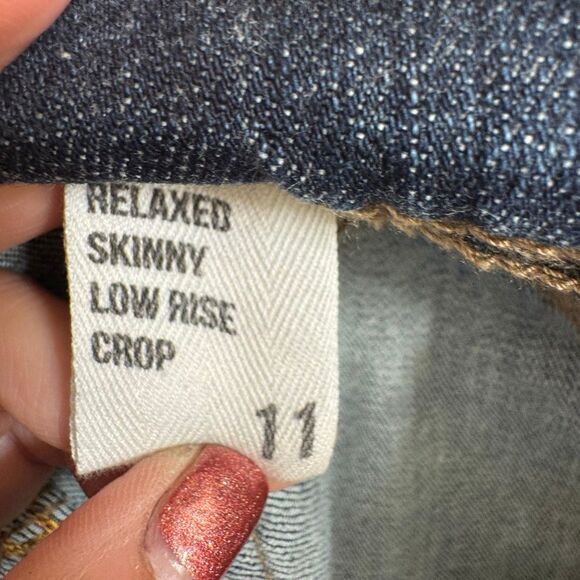 Eunina Low Rise Relaxed Skinny Distressed Crop Pants Size 11 - Picture 5 of 8